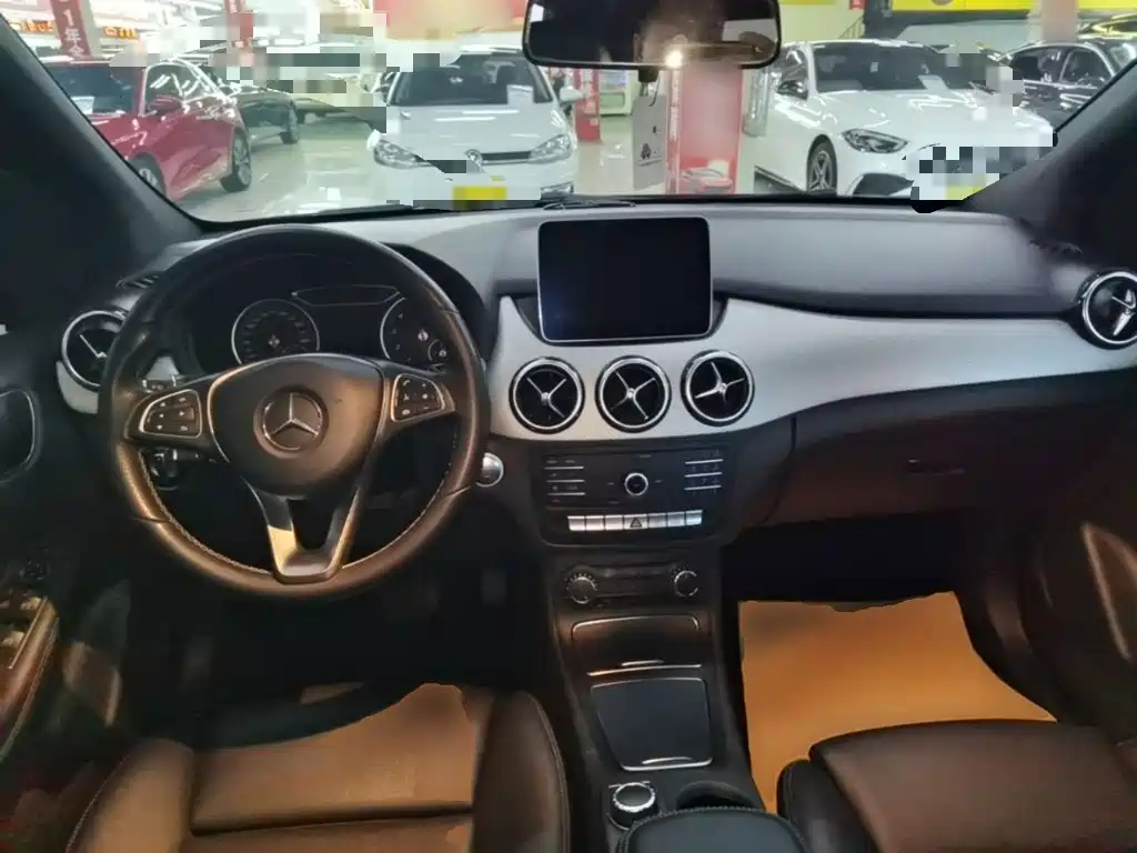 Mercedes-Benz B-Class — фото 10