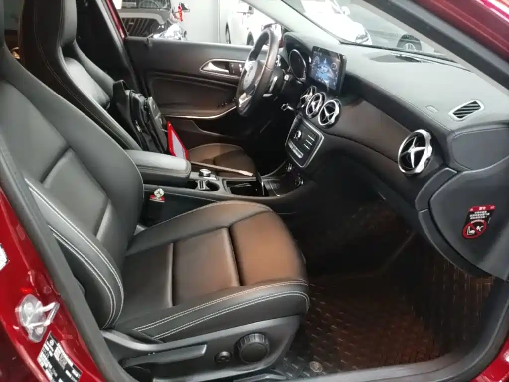 Mercedes-Benz GLA — фото 25