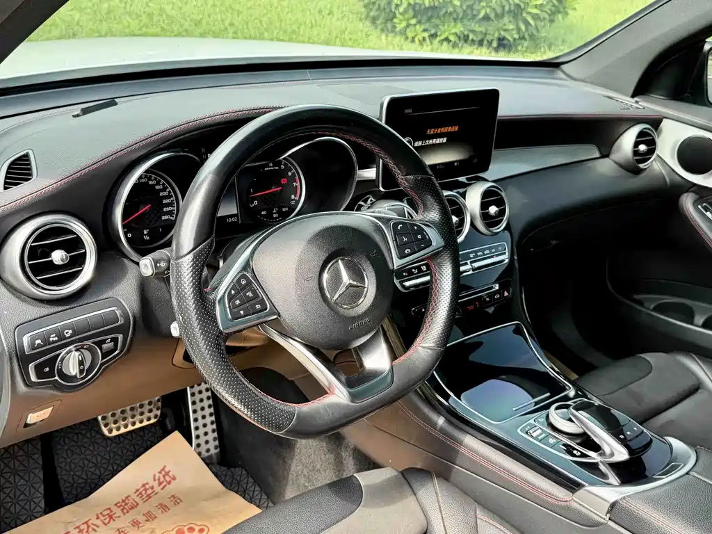 Mercedes-Benz GLC AMG — фото 21