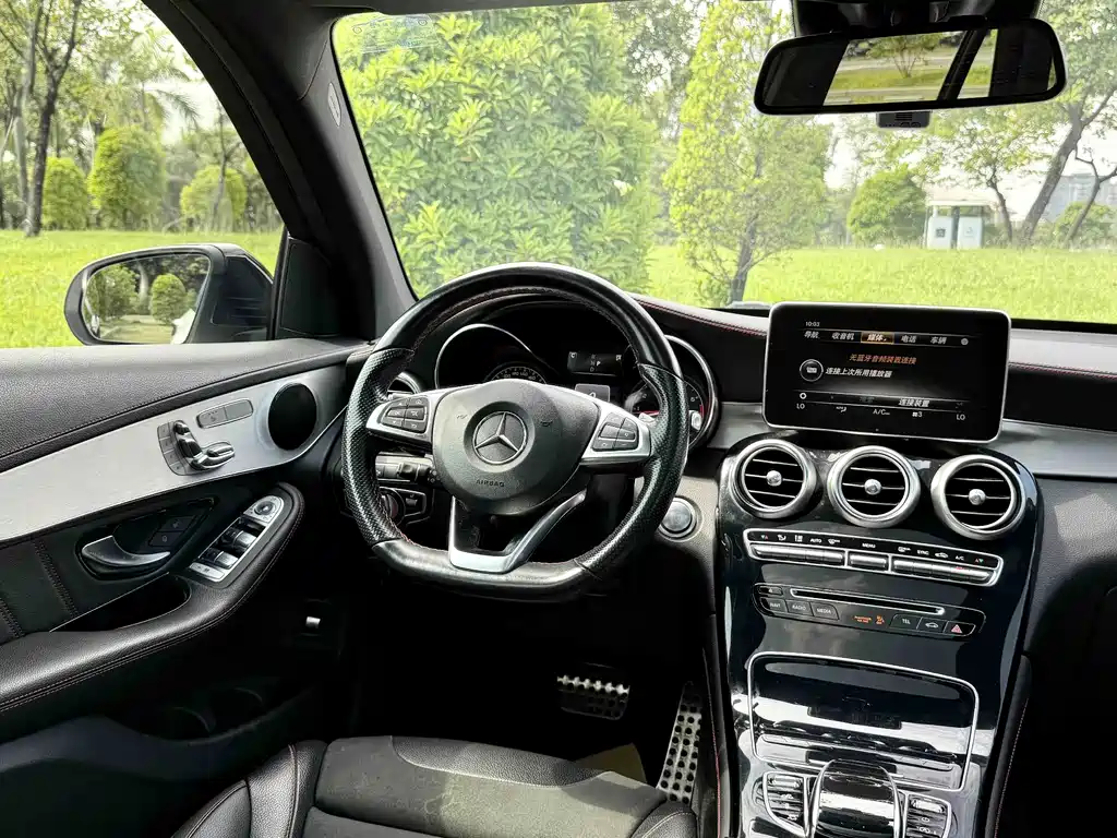 Mercedes-Benz GLC AMG — фото 10