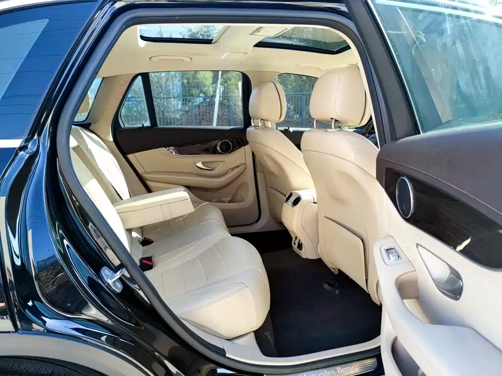 Mercedes-Benz GLC — фото 11