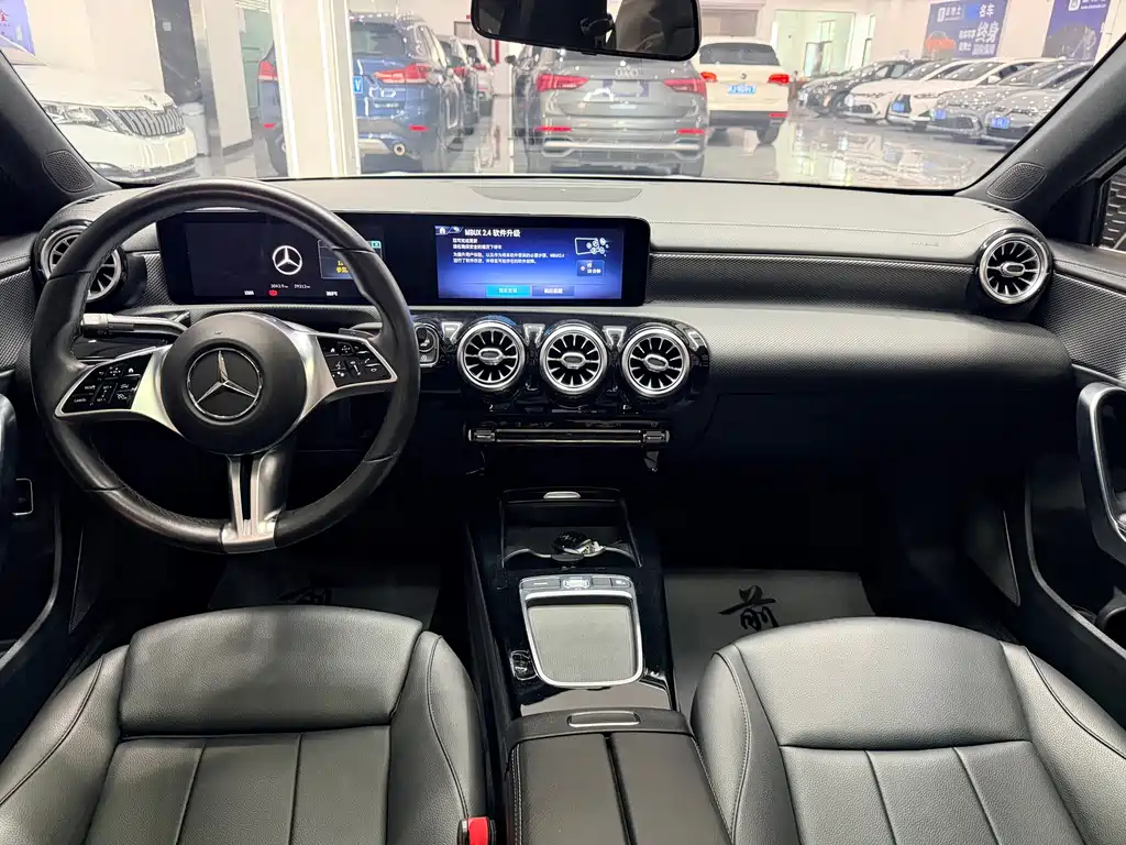 Mercedes-Benz A-Class — фото 13