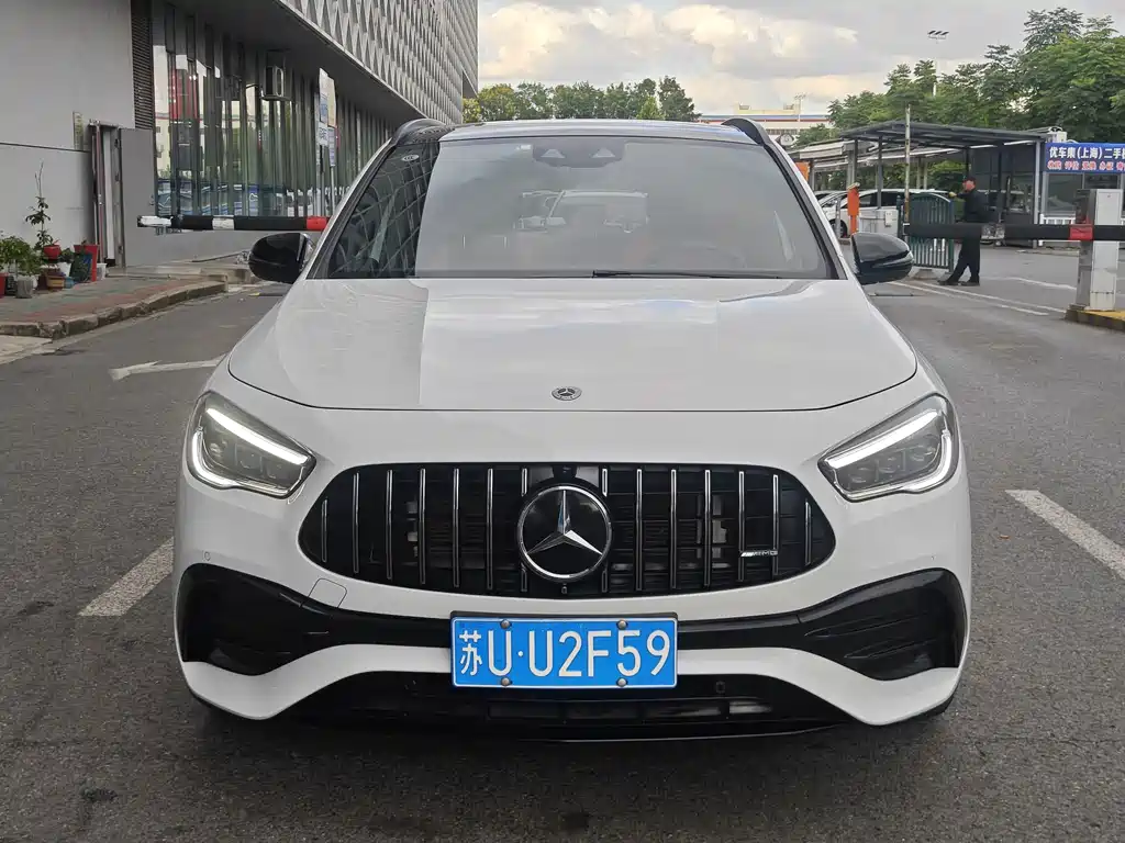Mercedes-Benz GLA AMG — фото 2