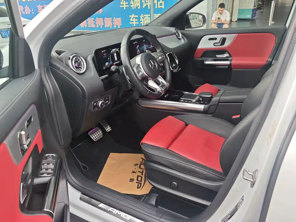 Mercedes-Benz GLA AMG — фото 4
