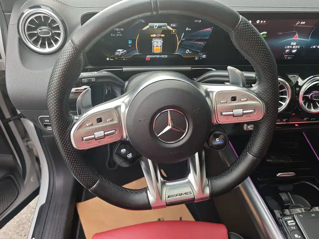 Mercedes-Benz GLA AMG — фото 6