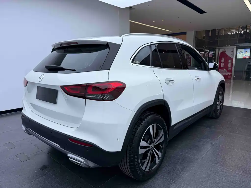 Mercedes-Benz GLA — фото 5