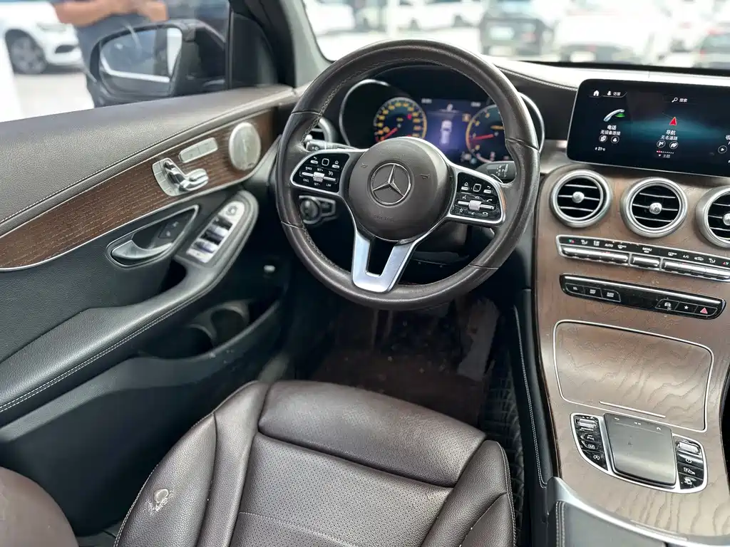 Mercedes-Benz GLC — фото 14