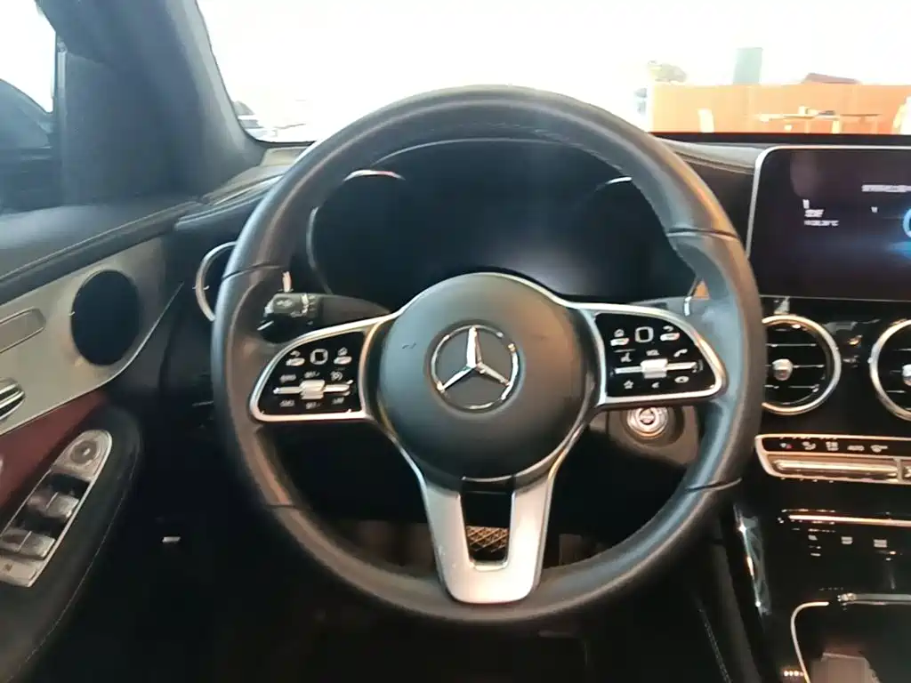 Mercedes-Benz GLC Coupe — фото 11