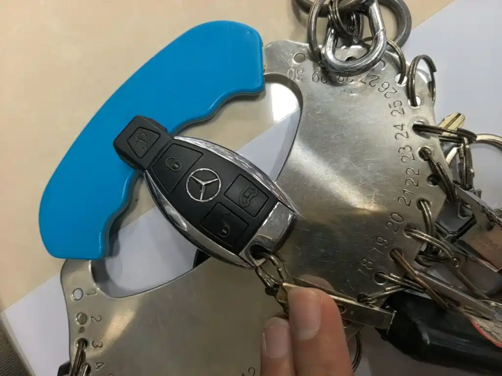 Mercedes-Benz V-Class — фото 9