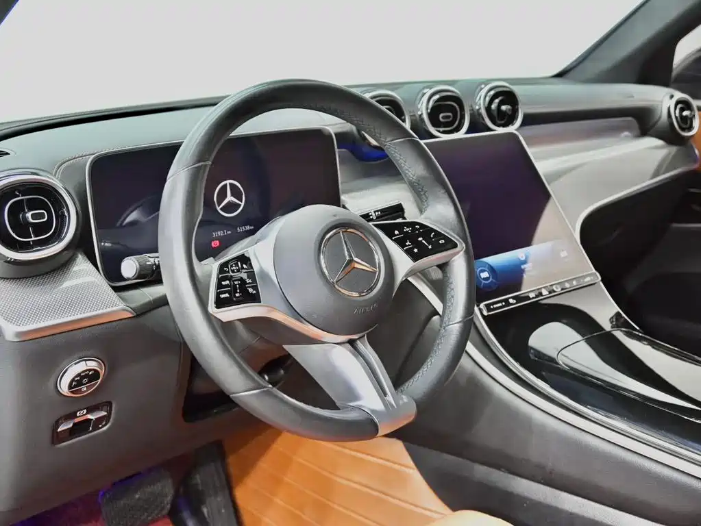 Mercedes-Benz GLC — фото 15