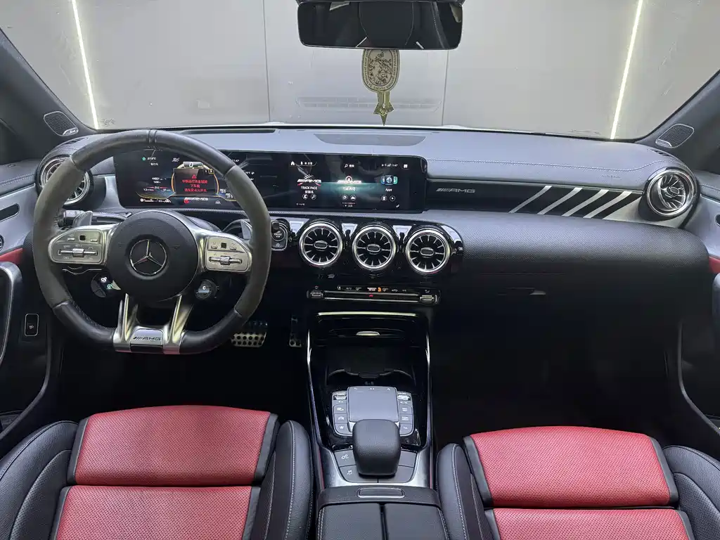 Mercedes-Benz CLA AMG — фото 3