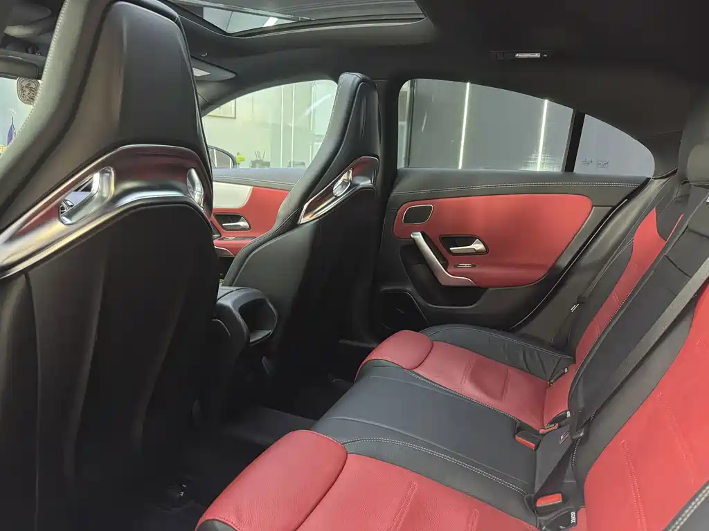 Mercedes-Benz CLA AMG — фото 6