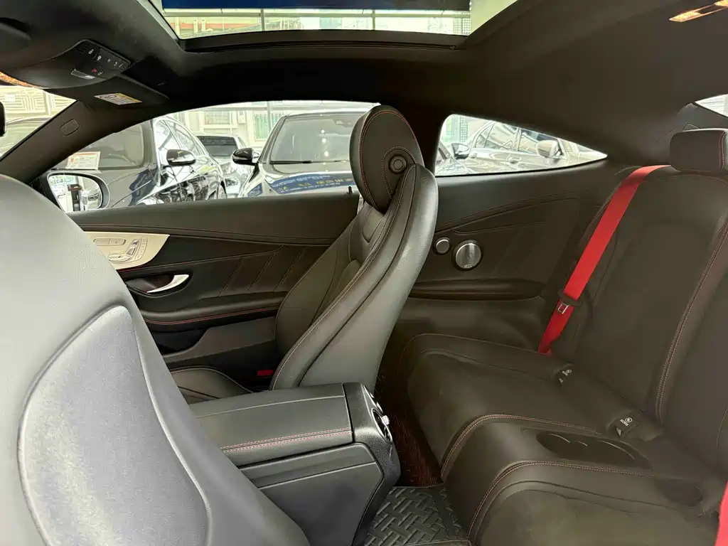 Mercedes-Benz C-Class AMG — фото 7