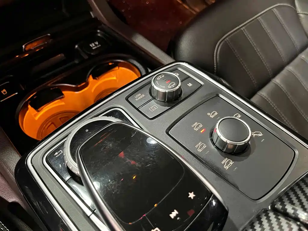 Mercedes-Benz GLS — фото 10