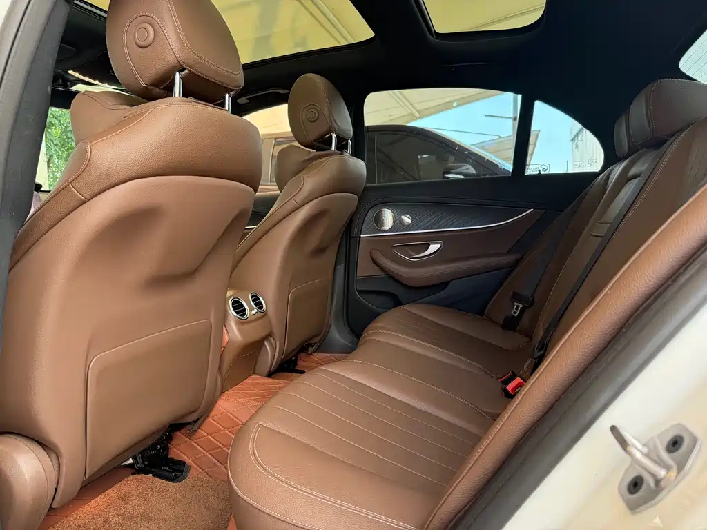 Mercedes-Benz E-Class (Import) — фото 10