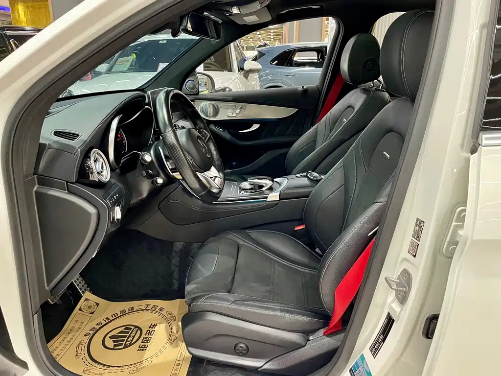 Mercedes-Benz GLC AMG — фото 8