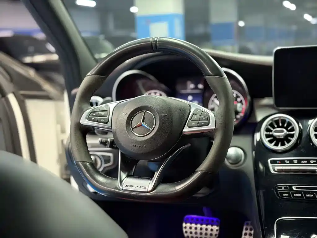 Mercedes-Benz C-Class AMG — фото 9