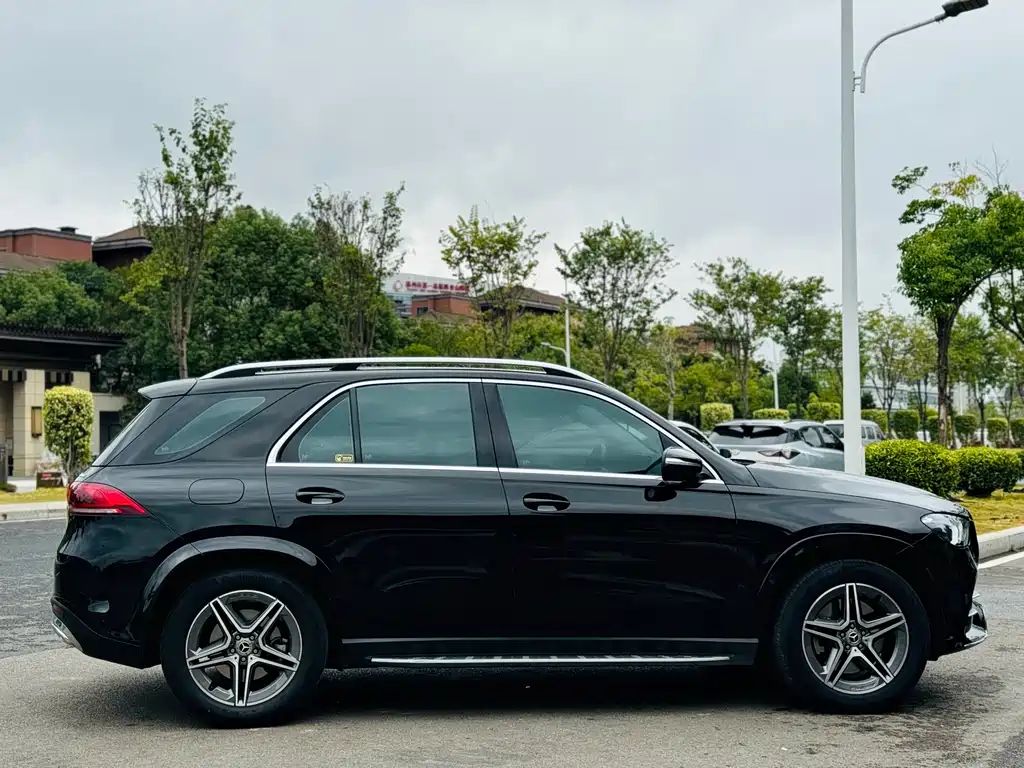 Mercedes-Benz GLE (Import) — фото 13