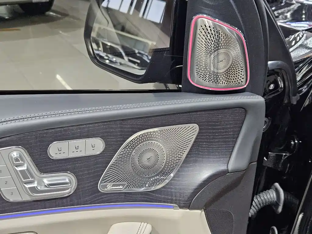 Mercedes-Benz GLS AMG — фото 9