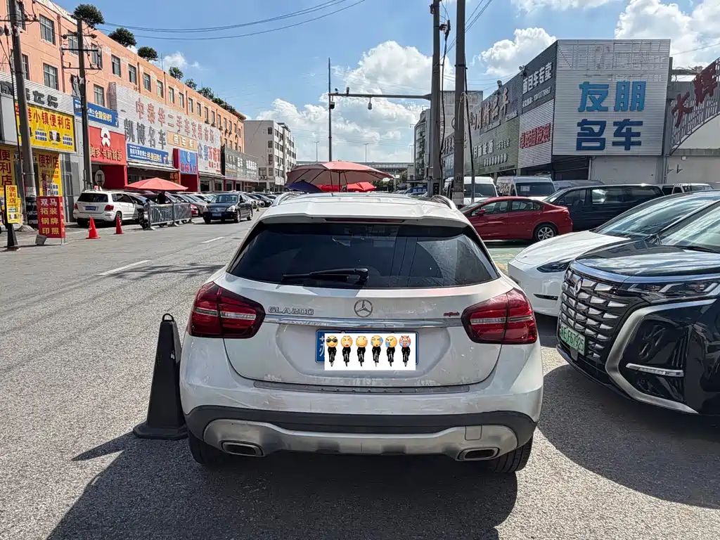 Mercedes-Benz GLA — фото 6