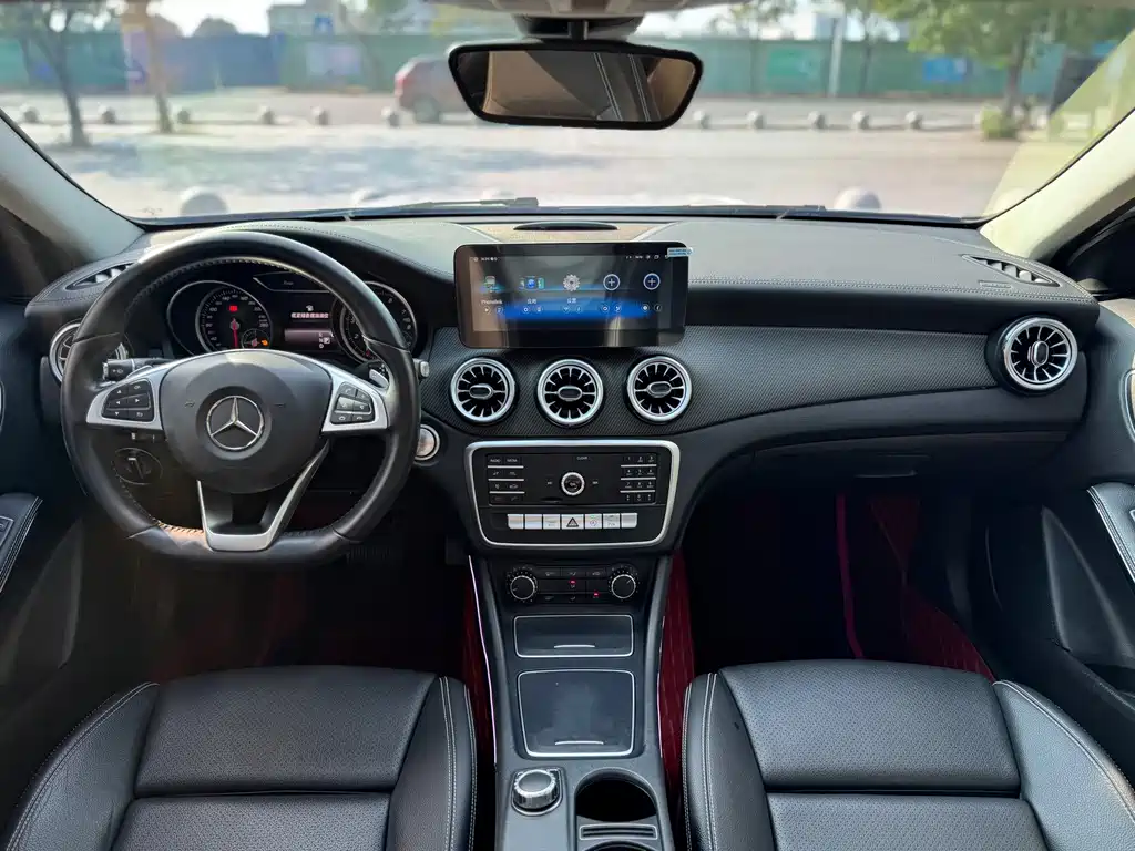 Mercedes-Benz GLA — фото 11
