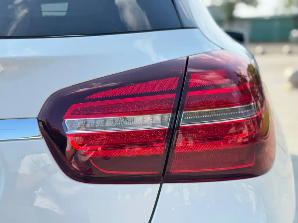Mercedes-Benz GLA — фото 24