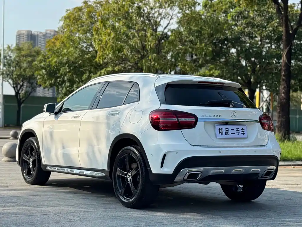Mercedes-Benz GLA — фото 6