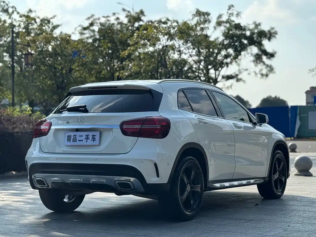 Mercedes-Benz GLA — фото 8