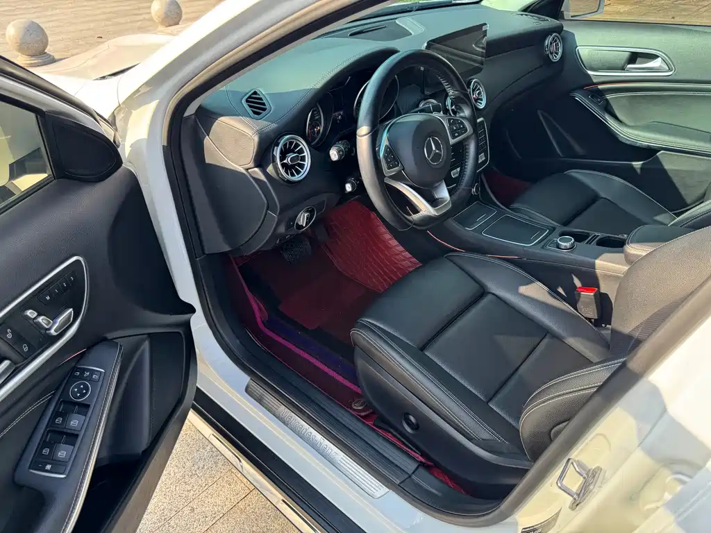 Mercedes-Benz GLA — фото 9