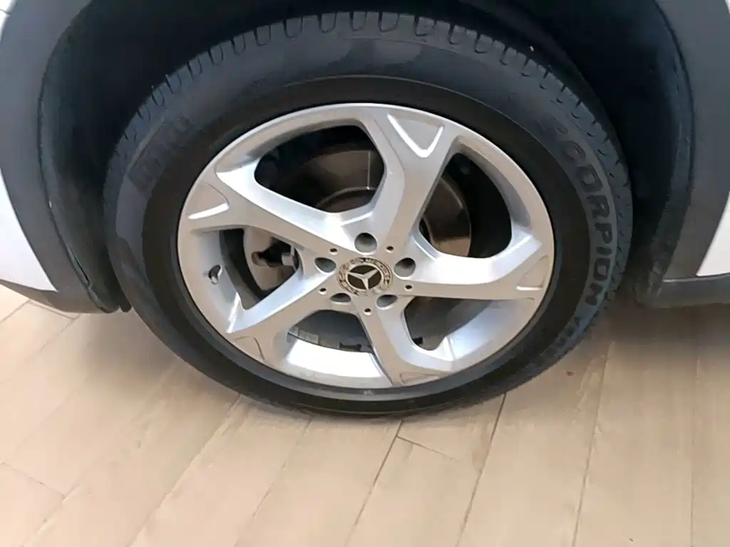 Mercedes-Benz GLA — фото 23