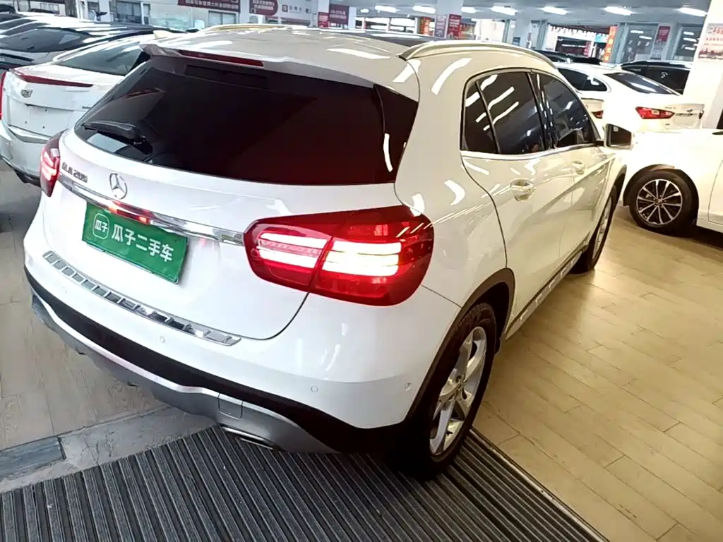 Mercedes-Benz GLA — фото 7
