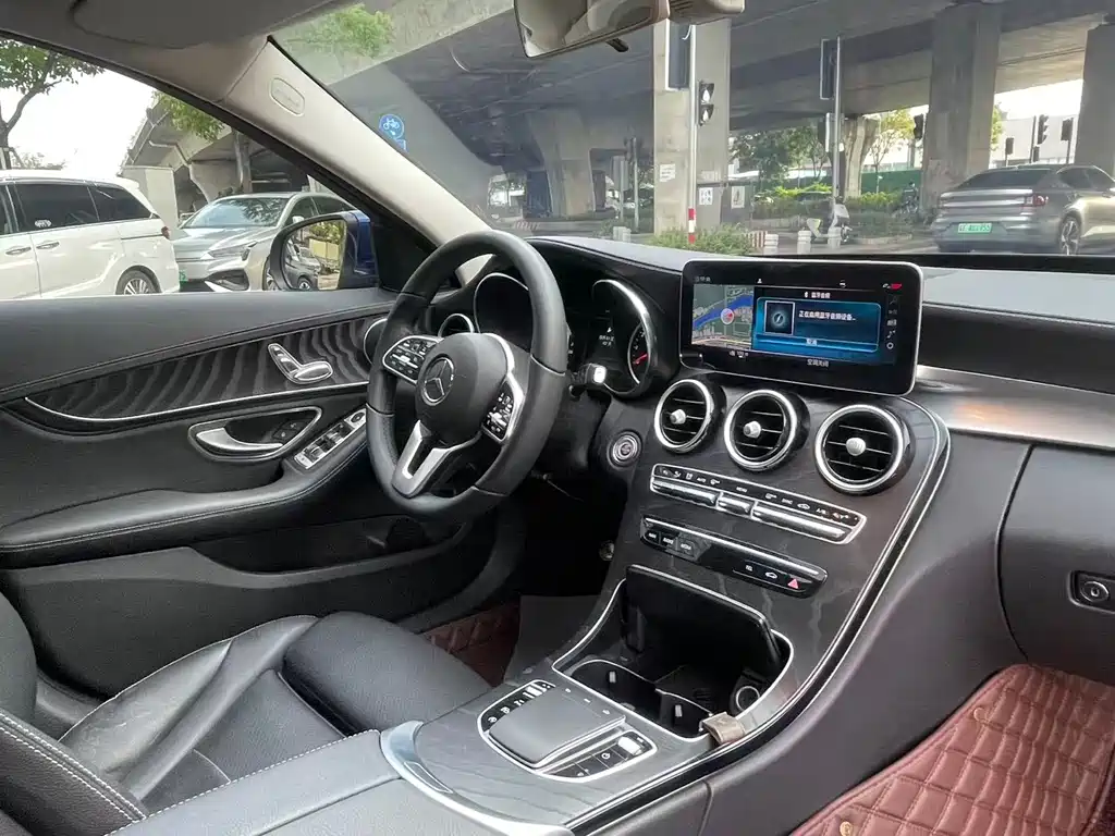 Mercedes-Benz C-Class — фото 10
