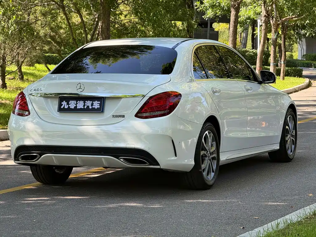 Mercedes-Benz C-Class — фото 11