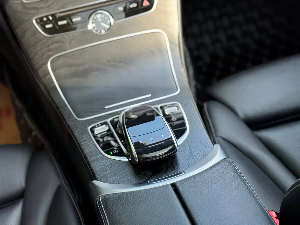 Mercedes-Benz C-Class — фото 14