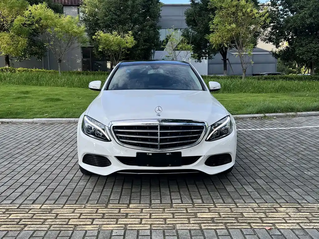 Mercedes-Benz C-Class — фото 2