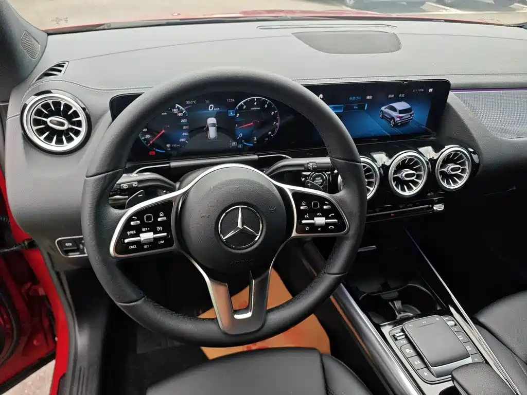 Mercedes-Benz GLA — фото 8