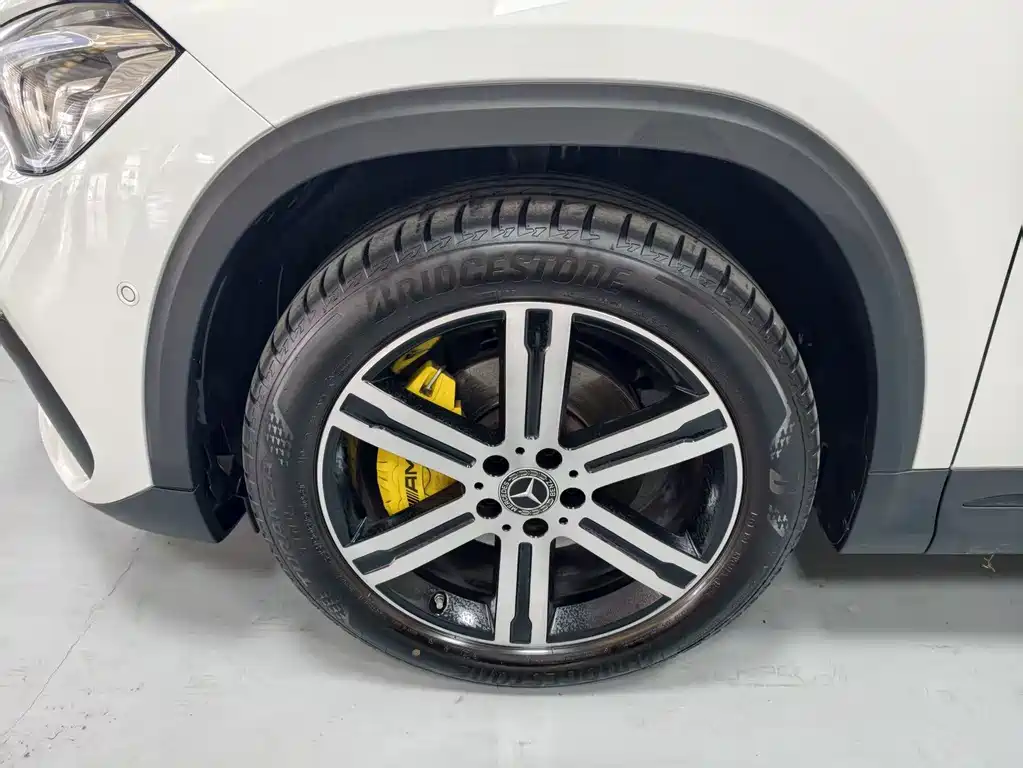 Mercedes-Benz GLA — фото 17