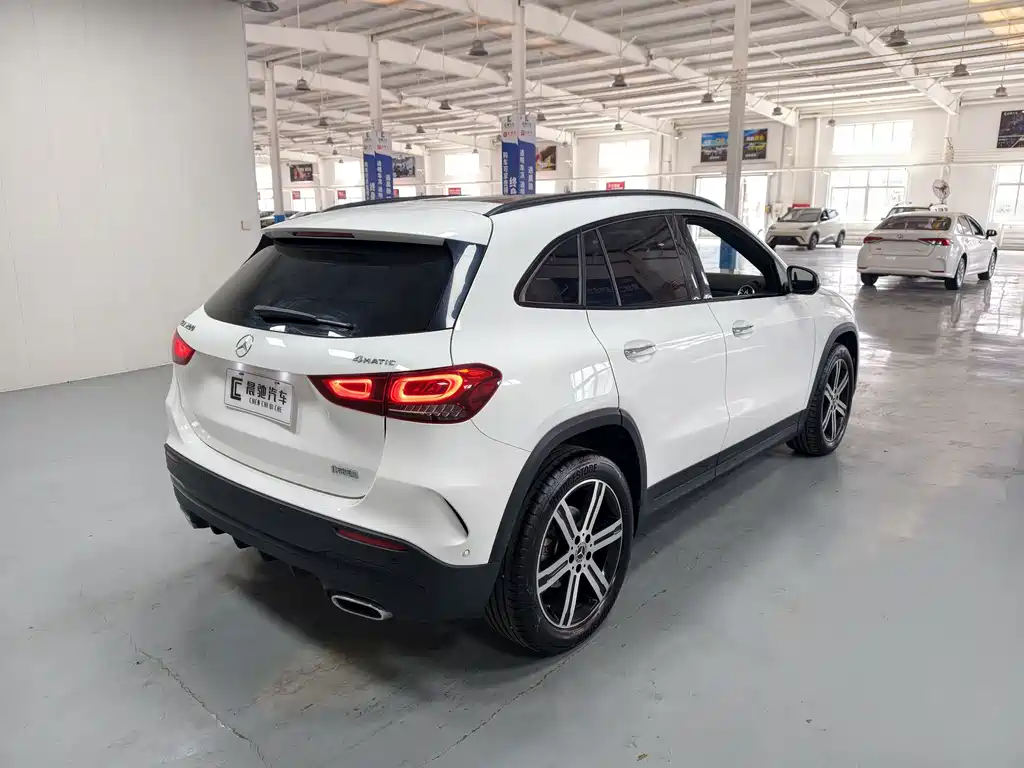 Mercedes-Benz GLA — фото 4