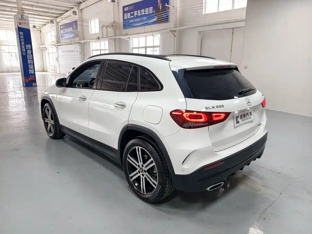 Mercedes-Benz GLA — фото 6