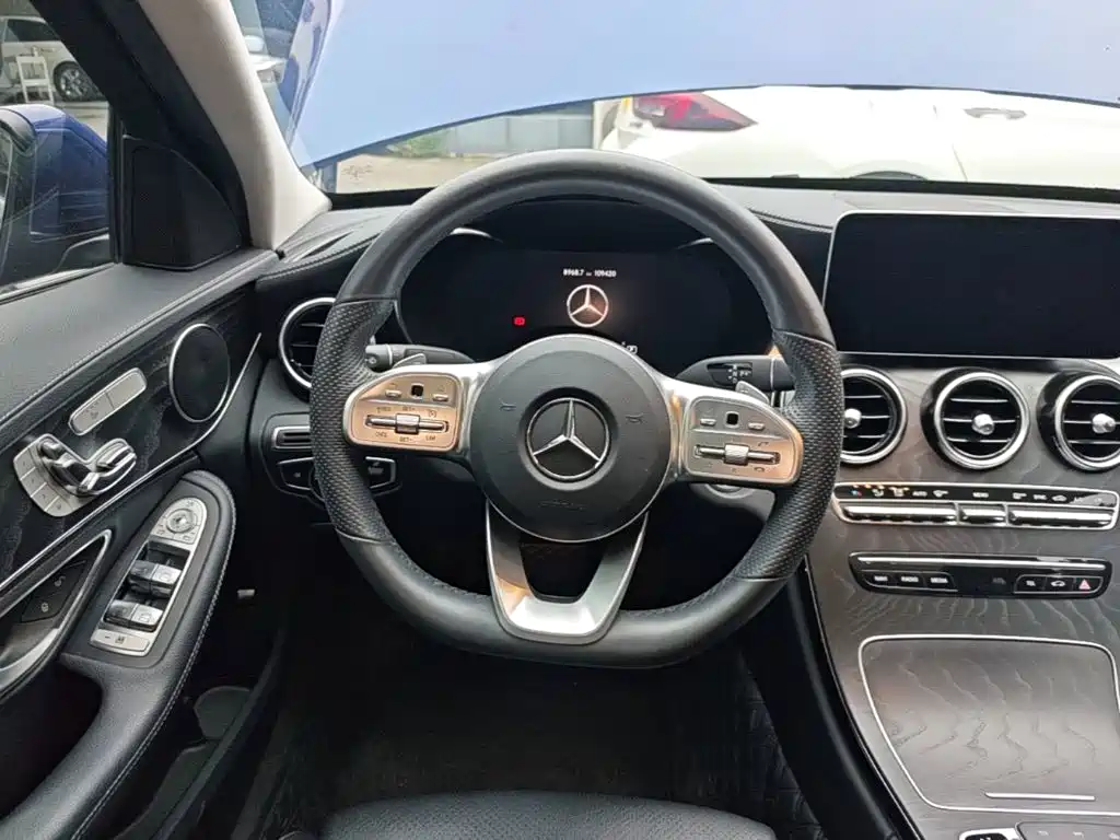 Mercedes-Benz C-Class — фото 11