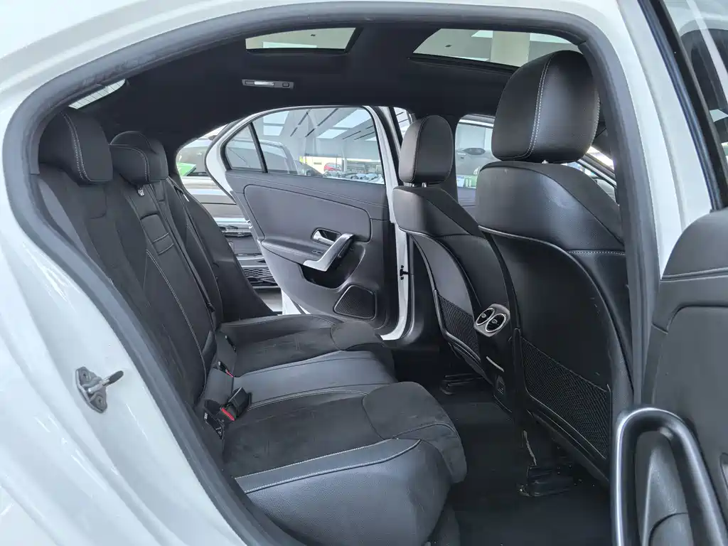 Mercedes-Benz A-Class — фото 11