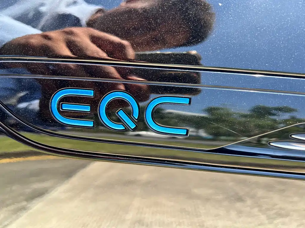 Mercedes-Benz EQC — фото 11