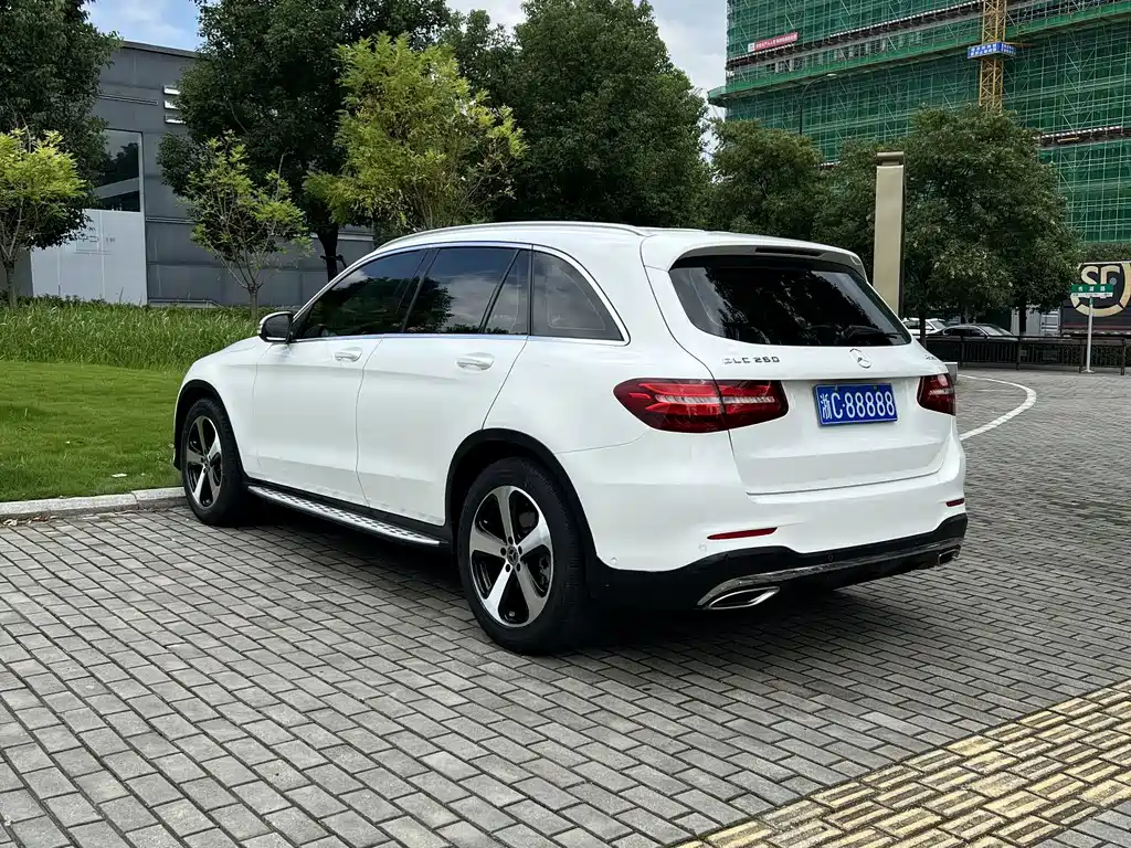 Mercedes-Benz GLC — фото 7