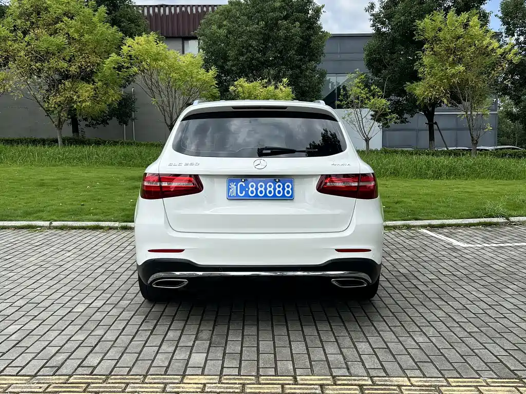 Mercedes-Benz GLC — фото 8