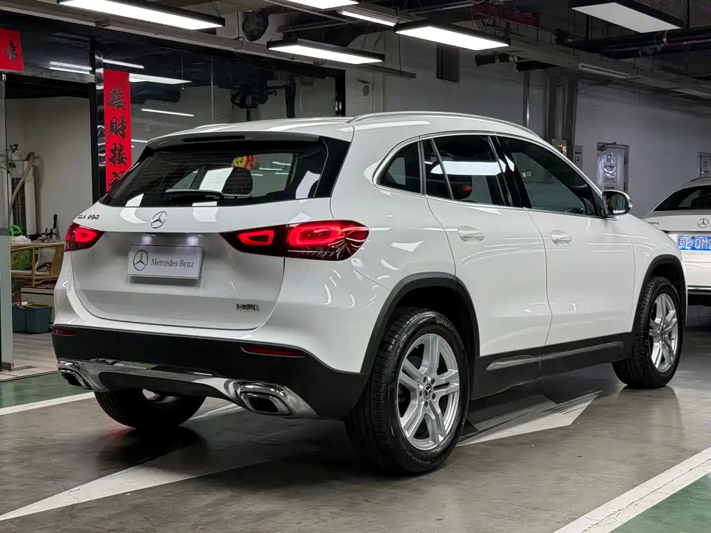 Mercedes-Benz GLA — фото 18