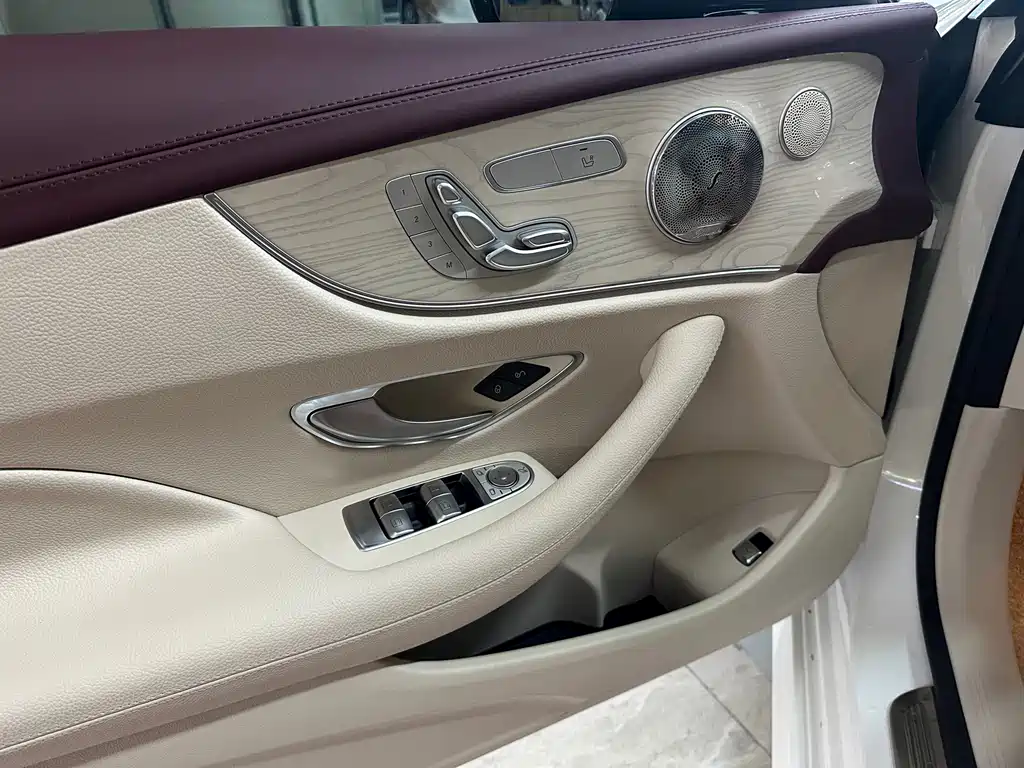 Mercedes-Benz E-Class (Import) — фото 5