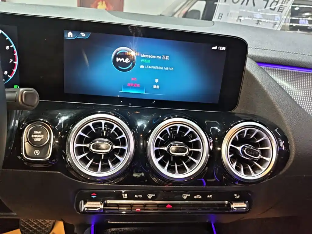 Mercedes-Benz GLA — фото 13