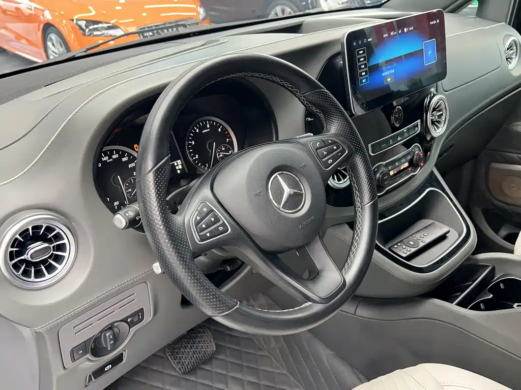 Mercedes-Benz Vito — фото 14