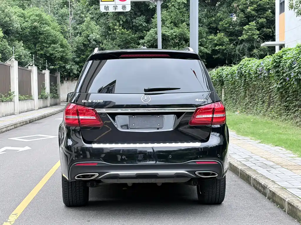 Mercedes-Benz GLS — фото 4