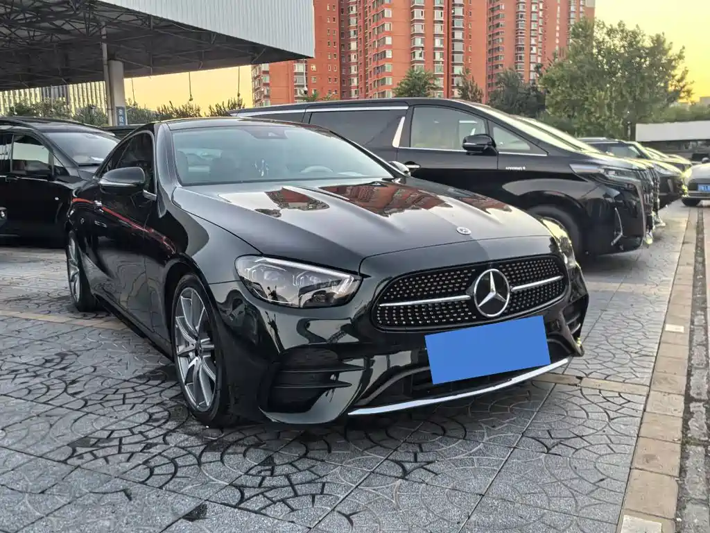 Mercedes-Benz E-Class (Import) — фото 3